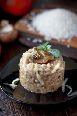İtalyan mantarlı risotto
