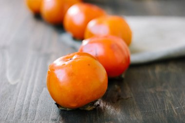 Hurma ahşap tablo satırı