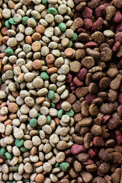 Horní pohled na suché krmivo pro zvířata — Stock fotografie
