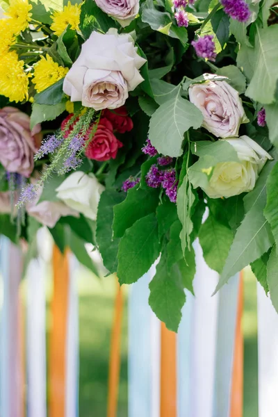 Vista Perto Flores Arco Casamento — Fotografia de Stock
