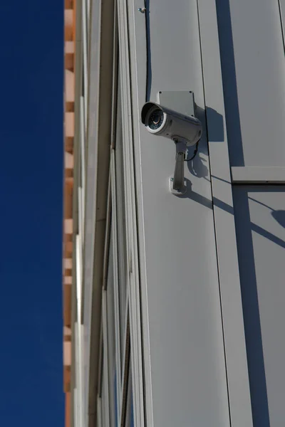 Duvarın Dışına Cctv Güvenlik Kamerası — Stok fotoğraf