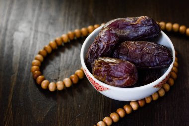 İftar için İslam tespih ve Ramazan tarihleri
