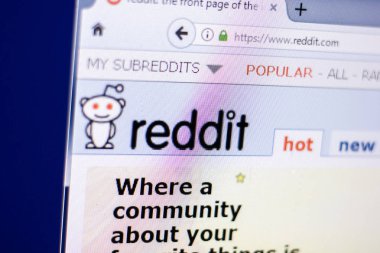 Ryazan, Rusya Federasyonu - 01 Mart 2018 - Ana Pc ekranda popüler servisin Reddit.com