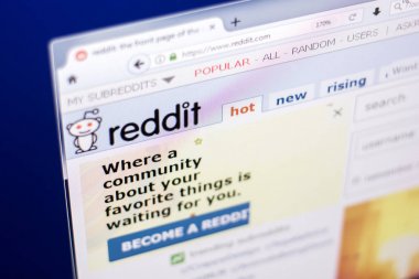 Ryazan, Rusya Federasyonu - 01 Mart 2018 - Ana Pc ekranda popüler servisin Reddit.com