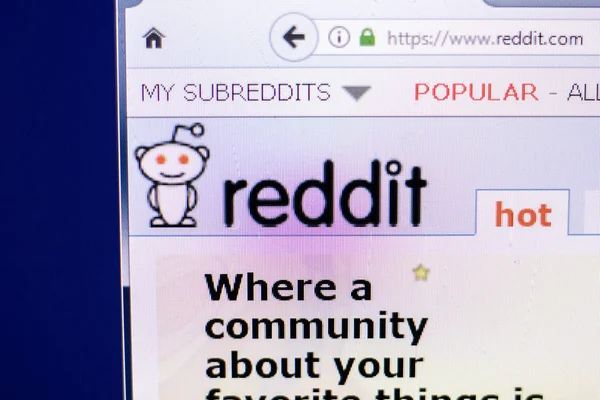 Ryazan, Rusya Federasyonu - 01 Mart 2018 - Ana Pc ekranda popüler servisin Reddit.com