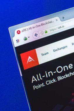 Ryazan, Rusya Federasyonu - 29 Mart 2018 - Ark Homepage Kripto para üstünde belgili tanımlık Pc göstermek, web adresi - ark.io