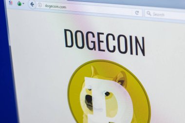 Ryazan, Rusya Federasyonu - 29 Mart 2018 - Dogecoin ana Kripto para üstünde belgili tanımlık Pc göstermek, web adresi - dogecoin.com.