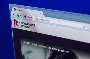 Ryazan, Rusya Federasyonu - 29 Mart 2018 - Revain ana Kripto para üstünde belgili tanımlık Pc göstermek, web adresi - revain.org