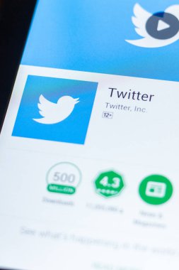Ryazan, Rusya Federasyonu - 21 Mart 2018 - Twitter mobil uygulaması Tablet Pc ekranda