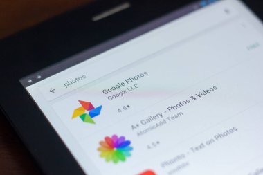 Ryazan, Rusya Federasyonu - 21 Mart 2018 - Google fotoğraf simgesini mobil uygulamalar listesi