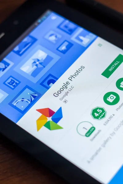 Рязань Россия Марта 2018 Мобильное Приложение Google Photos Дисплее Мобильного — стоковое фото