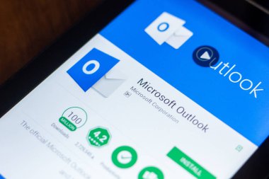 Ryazan, Rusya Federasyonu - 21 Mart 2018 - Microsoft Outlook Mobil uygulaması Tablet Pc ekranda