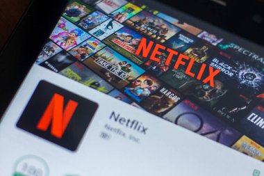 Ryazan, Rusya Federasyonu - 21 Mart 2018 - Netflix mobil uygulaması Tablet Pc ekranda