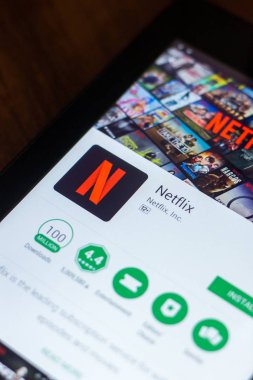 Ryazan, Rusya Federasyonu - 21 Mart 2018 - Netflix mobil uygulaması Tablet Pc ekranda