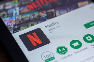 Ryazan, Rusya Federasyonu - 21 Mart 2018 - Netflix mobil uygulaması Tablet Pc ekranda