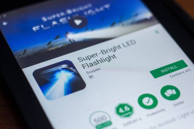 Ryazan, Rusya Federasyonu - 21 Mart 2018 - süper parlak Led el feneri mobil uygulaması Tablet Pc ekranda