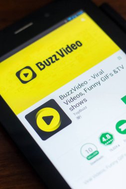 Ryazan, Rusya Federasyonu - 21 Mart 2018 - Buzz Video mobil uygulaması Tablet Pc ekranda