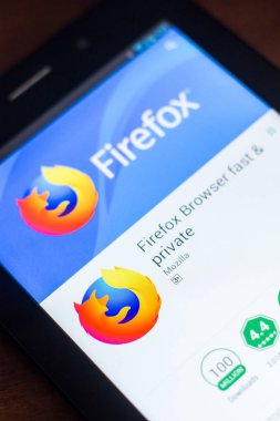 Ryazan, Rusya Federasyonu - 21 Mart 2018 - Mozilla Firefox tarayıcı mobil uygulaması Tablet Pc ekranda.