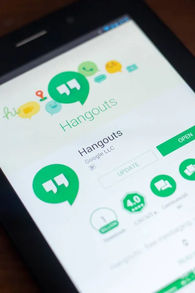 Рязань Россия Марта 2018 Hangouts Mobile App Display Tablet — стоковое фото