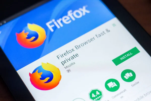 Ryazan, Rusia - 21 de marzo de 2018 - Mozilla Firefox navegador aplicación móvil en la pantalla de la tableta PC . — Foto de Stock