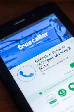 Ryazan, Rusya Federasyonu - 21 Mart 2018 - Truecaller mobil uygulaması Tablet Pc ekranda