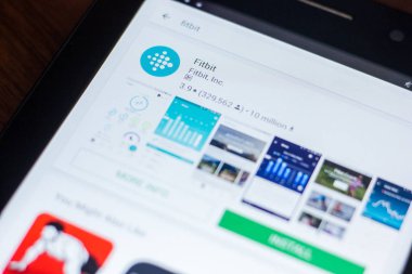 Ryazan, Rusya Federasyonu - 21 Mart 2018 - Fitbit simgesi mobil uygulamalar listesi