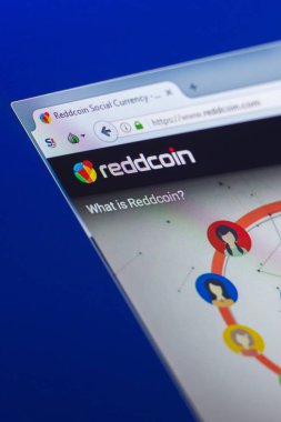 Ryazan, Rusya Federasyonu - 29 Mart 2018 - Reddcoin ana sosyal Kripto para üstünde belgili tanımlık göstermek PC, web - reddcoin.com.
