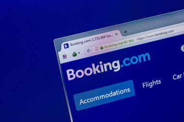 Ryazan, Rusya Federasyonu - 16 Nisan 2018 - Booking.com ana Web sitesi Pc ekranda