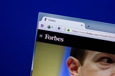 Ryazan, Rusya Federasyonu - 16 Nisan 2018 - Forbes ana Web sitesi Pc, url ekranda - forbes.com