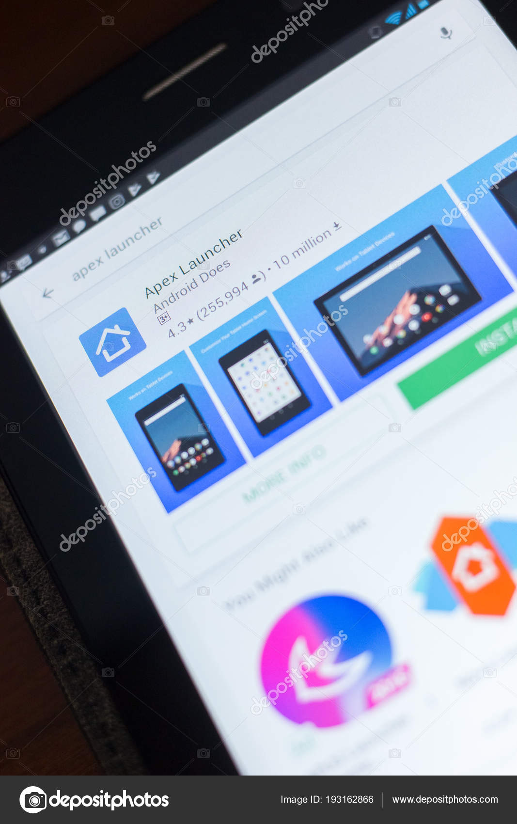 Ryazan Russia April 19 18 Apex Launcher Icon On The List Of Mobile Apps Stock Editorial Photo C Sharafmaksumov