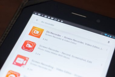 Ryazan, Rusya Federasyonu - 19 Nisan 2018 - Du ekran kaydedici simgesi üzerinde mobil uygulamalar listesi.