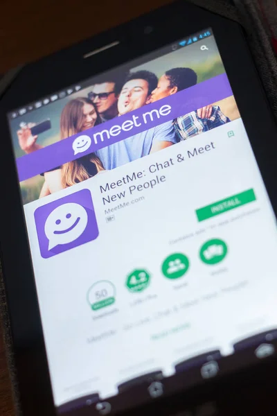 Рязань, Россия - 19 апреля 2018 года - Мобильное приложение MeetMe на дисплее планшетного ПК . — стоковое фото