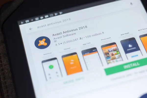 Ryazan, Rusia - 19 de abril de 2018 - Avast icono en la lista de aplicaciones móviles . — Foto de Stock