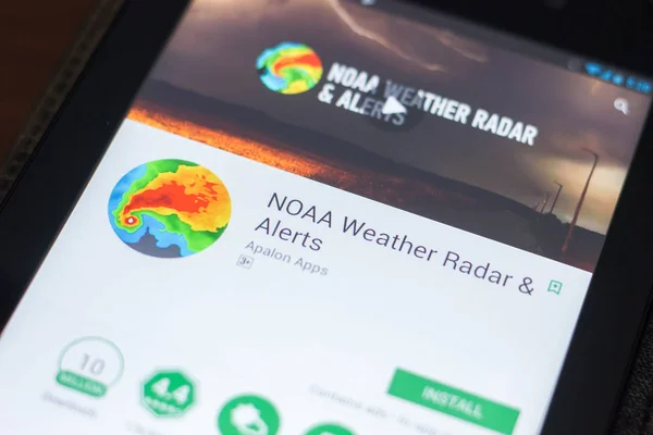 Рязань Россия Апреля 2018 Года Noaa Weather Radar Alerts Mobile — стоковое фото
