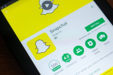 Ryazan, Rusya Federasyonu - 21 Mart 2018 - Snapchat app Tablet Pc bir ekranda.