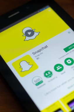Ryazan, Rusya Federasyonu - 21 Mart 2018 - Snapchat app Tablet Pc bir ekranda.