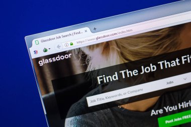 Ryazan, Rusya - 29 Nisan 2018: Glassdoor ana Web sitesi Pc, url - Glassdoor.com görüntüleme