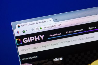 Ryazan, Rusya - 29 Nisan 2018: Giphy ana Web sitesi Pc, url - Giphy.com görüntüleme
