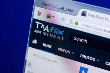 Ryazan, Rusya - 08 Mayıs 2018: Tnaflix Web sitesi Pc, url - Tnaflix.com görüntüleme