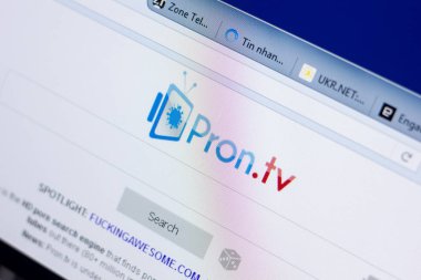 Ryazan, Rusya - 08 Mayıs 2018: Pron sitesi Pc, url - Pron.tv görüntüleme