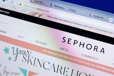 Ryazan, Rusya - 08 Mayıs 2018: Sephora Web sitesi Pc, url - Sephora.com görüntüleme