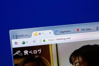 Ryazan, Rusya - 08 Mayıs 2018: Tabelog Web sitesi Pc, url - Tabelog.com görüntüleme