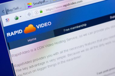 Ryazan, Rusya - 08 Mayıs 2018: Rapidvideo Web sitesi Pc, url - Rapidvideo.com görüntüleme