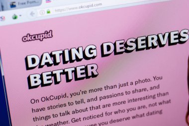 Ryazan, Rusya - 08 Mayıs 2018: Okcupid Web sitesi Pc, url - Okcupid.com görüntüleme
