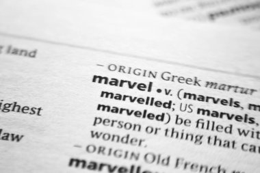 Sözcük ya da cümle Marvel ve sözlükteki tanımı