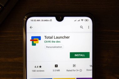 İvanovsk, Rusya-21 Temmuz 2019: Smartphone ekranında toplam Launcher uygulaması