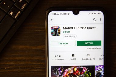 İvanovsk, Rusya-21 Temmuz 2019: akıllı telefonun ekranında Marvel Puzzle Quest uygulaması
