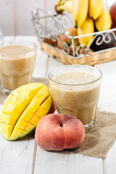 Mango Peach Smoothie Wooden Table Ingredients — Stock Photo, Image