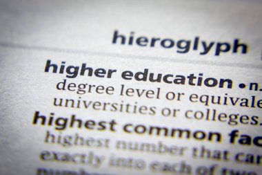 Sözlükte yüksek öğrenim sözcüğü veya ifadesi