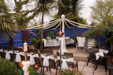 Bahçe düğün resepsiyonu